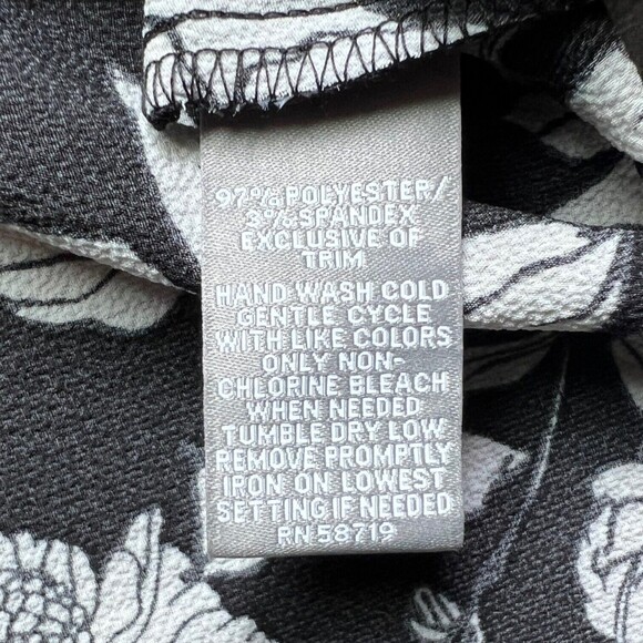 Valerie Stevens XL Black & White Floral Bell Sleeve Blouse, Crepe Top NEW NWT - Picture 4 of 9